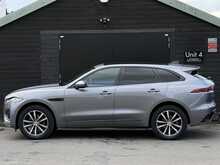 Jaguar F-PACE 2.0 P250i R-Dynamic SE SUV 5dr Petrol Auto AWD Euro 6 (s/s) (250 ps) - U1845