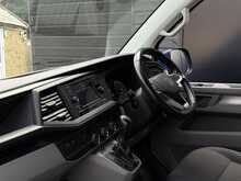 Volkswagen Transporter 2.0 TDI T28 Highline Panel Van 5dr Diesel DSG FWD SWB Euro 6 (s/s) (150 ps) - U1847