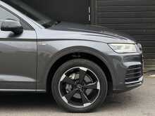 Audi Q5 2.0 TDI 40 Black Edition SUV 5dr Diesel S Tronic quattro Euro 6 (s/s) (190 ps) - U1857