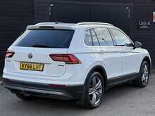 Volkswagen Tiguan 2.0 TDI SEL SUV 5dr Diesel DSG 4Motion Euro 6 (s/s) (150 ps) - U1858