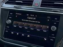 Volkswagen Tiguan 2.0 TDI SEL SUV 5dr Diesel DSG 4Motion Euro 6 (s/s) (150 ps) - U1858