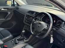 Volkswagen Tiguan 2.0 TDI SEL SUV 5dr Diesel DSG 4Motion Euro 6 (s/s) (150 ps) - U1858