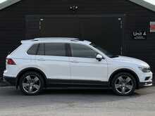 Volkswagen Tiguan 2.0 TDI SEL SUV 5dr Diesel DSG 4Motion Euro 6 (s/s) (150 ps) - U1858