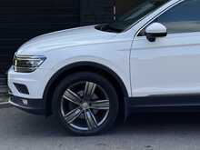 Volkswagen Tiguan 2.0 TDI SEL SUV 5dr Diesel DSG 4Motion Euro 6 (s/s) (150 ps) - U1858