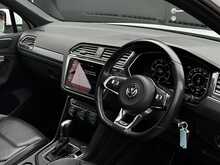 Volkswagen Tiguan 2.0 TDI R-Line SUV 5dr Diesel DSG Euro 6 (s/s) (150 ps) - U1861