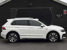 Volkswagen Tiguan 2.0 TDI R-Line SUV 5dr Diesel DSG Euro 6 (s/s) (150 ps) - U1861