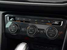 Volkswagen Tiguan 2.0 TDI R-Line SUV 5dr Diesel DSG Euro 6 (s/s) (150 ps) - U1861