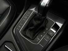Volkswagen Tiguan 2.0 TDI R-Line SUV 5dr Diesel DSG Euro 6 (s/s) (150 ps) - U1861