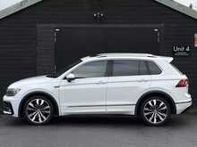 Volkswagen Tiguan 2.0 TDI R-Line SUV 5dr Diesel DSG Euro 6 (s/s) (150 ps) - U1861