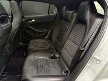 Mercedes-Benz GLA 2.1 GLA220d AMG Line (Premium Plus) SUV 5dr Diesel 7G-DCT 4MATIC Euro 6 (s/s) (177 ps) - U1862