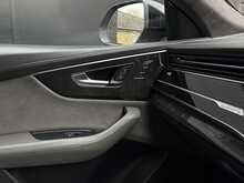 Audi Q8 3.0 TDI V6 50 Vorsprung SUV 5dr Diesel Tiptronic quattro Euro 6 (s/s) (286 ps) - U1863