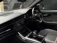 Audi Q8 3.0 TDI V6 50 Vorsprung SUV 5dr Diesel Tiptronic quattro Euro 6 (s/s) (286 ps) - U1863
