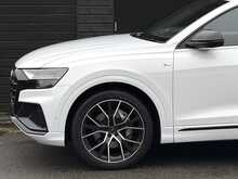 Audi Q8 3.0 TDI V6 50 Vorsprung SUV 5dr Diesel Tiptronic quattro Euro 6 (s/s) (286 ps) - U1863