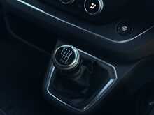 Renault Trafic 2.0 dCi Blue LL30 Sport+ Crew Van Double Cab 6dr Diesel Manual L2 H1 Euro 6 (s/s) (150 ps) - U1864