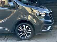 Renault Trafic 2.0 dCi Blue LL30 Sport+ Crew Van Double Cab 6dr Diesel Manual L2 H1 Euro 6 (s/s) (150 ps) - U1864