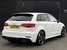 Audi S3 2.0 TFSI Black Edition Sportback 5dr Petrol S Tronic quattro Euro 6 (s/s) (300 ps) - U1865