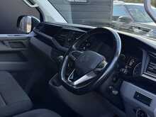 Volkswagen Transporter 2.0 TDI T30 Highline Panel Van 5dr Diesel DSG FWD LWB Euro 6 (s/s) (150 ps) - U1868