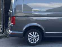 Volkswagen Transporter 2.0 TDI T30 Highline Panel Van 5dr Diesel DSG FWD LWB Euro 6 (s/s) (150 ps) - U1868