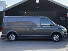Volkswagen Transporter 2.0 TDI T30 Highline Panel Van 5dr Diesel DSG FWD LWB Euro 6 (s/s) (150 ps) - U1868
