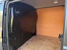 Volkswagen Transporter 2.0 TDI T30 Highline Panel Van 5dr Diesel DSG FWD LWB Euro 6 (s/s) (150 ps) - U1868