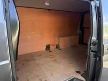Volkswagen Transporter 2.0 TDI T30 Highline Panel Van 5dr Diesel DSG FWD LWB Euro 6 (s/s) (150 ps) - U1868