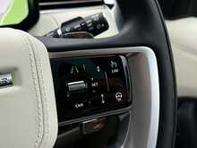 Land Rover Range Rover 3.0 D300 MHEV SE SUV 5dr Diesel Auto 4WD Euro 6 (s/s) (300 ps) - U1877