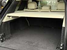 Land Rover Range Rover 3.0 D300 MHEV SE SUV 5dr Diesel Auto 4WD Euro 6 (s/s) (300 ps) - U1877