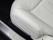 Land Rover Range Rover 3.0 D300 MHEV SE SUV 5dr Diesel Auto 4WD Euro 6 (s/s) (300 ps) - U1877