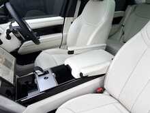 Land Rover Range Rover 3.0 D300 MHEV SE SUV 5dr Diesel Auto 4WD Euro 6 (s/s) (300 ps) - U1877