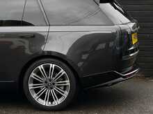 Land Rover Range Rover 3.0 D300 MHEV SE SUV 5dr Diesel Auto 4WD Euro 6 (s/s) (300 ps) - U1877