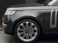 Land Rover Range Rover 3.0 D300 MHEV SE SUV 5dr Diesel Auto 4WD Euro 6 (s/s) (300 ps) - U1877