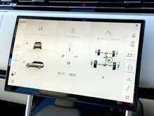 Land Rover Range Rover 3.0 D300 MHEV SE SUV 5dr Diesel Auto 4WD Euro 6 (s/s) (300 ps) - U1877