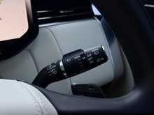 Land Rover Range Rover 3.0 D300 MHEV SE SUV 5dr Diesel Auto 4WD Euro 6 (s/s) (300 ps) - U1877