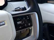 Land Rover Range Rover 3.0 D300 MHEV SE SUV 5dr Diesel Auto 4WD Euro 6 (s/s) (300 ps) - U1877
