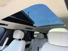 Land Rover Range Rover 3.0 D300 MHEV SE SUV 5dr Diesel Auto 4WD Euro 6 (s/s) (300 ps) - U1877