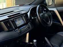 Toyota RAV4 2.5 VVT-h Excel SUV 5dr Petrol Hybrid CVT 4WD Euro 6 (s/s) (Safety Sense, Nav) (197 ps) - U1880