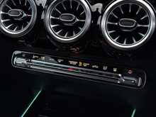 Mercedes-Benz GLA 1.3 GLA250e 15.6kWh Exclusive Edition (Premium) SUV 5dr Petrol Plug-in Hybrid 8G-DCT Euro 6 (s/s) - U1883