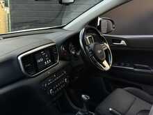 Kia Sportage 1.6 GDi 2 SUV 5dr Petrol Manual Euro 6 (s/s) (130 bhp) - U1884