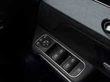Mercedes-Benz EQA EQA 250 66.5kWh AMG Line (Premium Plus) SUV 5dr Electric Auto (190 ps) - U1885
