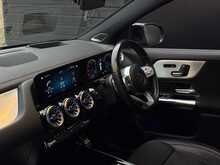 Mercedes-Benz EQA EQA 250 66.5kWh AMG Line (Premium Plus) SUV 5dr Electric Auto (190 ps) - U1885