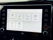 Toyota Hilux 2.8 D-4D Invincible X Pickup Double Cab 4dr Diesel Auto 4WD Euro 6 (s/s) (204 ps) - U1886