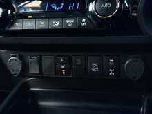 Toyota Hilux 2.8 D-4D Invincible X Pickup Double Cab 4dr Diesel Auto 4WD Euro 6 (s/s) (204 ps) - U1886