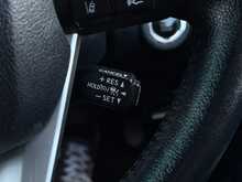 Toyota Hilux 2.8 D-4D Invincible X Pickup Double Cab 4dr Diesel Auto 4WD Euro 6 (s/s) (204 ps) - U1886