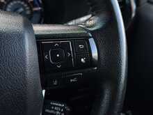 Toyota Hilux 2.8 D-4D Invincible X Pickup Double Cab 4dr Diesel Auto 4WD Euro 6 (s/s) (204 ps) - U1886