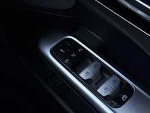 Mercedes-Benz C Class 1.5 C200h MHEV AMG Line (Premium) Estate 5dr Petrol Hybrid G-Tronic+ Euro 6 (s/s) (224 ps) - U1891