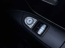 Mercedes-Benz Vito 2.0 116 CDI Sport Crew Van Double Cab 5dr Diesel G-Tronic RWD L2 Euro 6 (s/s) (LWB) (163 ps) - U1897