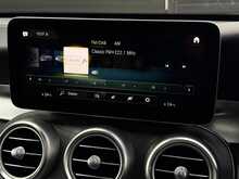 Mercedes-Benz GLC 2.0 GLC300d AMG Line (Premium Plus) SUV 5dr Diesel G-Tronic+ 4MATIC Euro 6 (s/s) (245 ps) - U1906