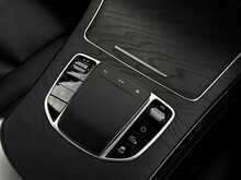 Mercedes-Benz GLC 2.0 GLC300d AMG Line (Premium Plus) SUV 5dr Diesel G-Tronic+ 4MATIC Euro 6 (s/s) (245 ps) - U1906