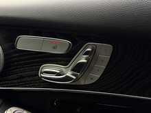 Mercedes-Benz GLC 2.0 GLC300d AMG Line (Premium Plus) SUV 5dr Diesel G-Tronic+ 4MATIC Euro 6 (s/s) (245 ps) - U1906