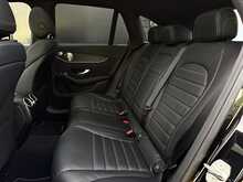 Mercedes-Benz GLC 2.0 GLC300d AMG Line (Premium Plus) SUV 5dr Diesel G-Tronic+ 4MATIC Euro 6 (s/s) (245 ps) - U1906